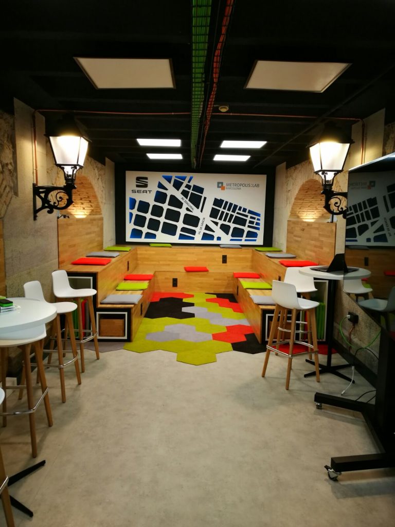 METROPOLIS LAB Interiorismo de oficinas y espacios contract